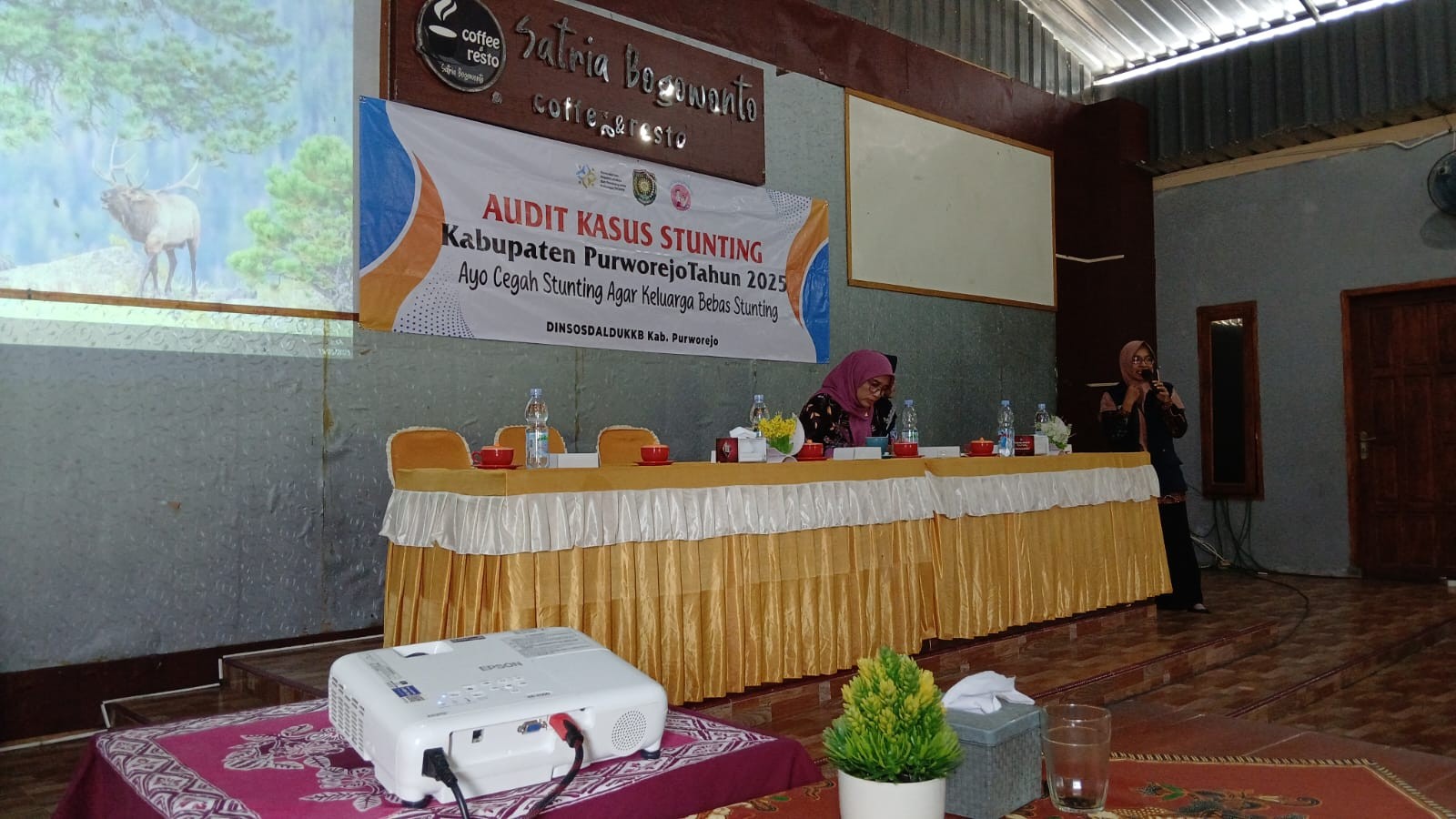 KASI PEMBANGUNAN KECAMATAN LOANO HADIRI DISEMINASI REKOMENDASI AUDIT KASUS STUNTING KABUPATEN PURWOREJO